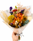 Buchet mediu flori prezervate "orange touch"