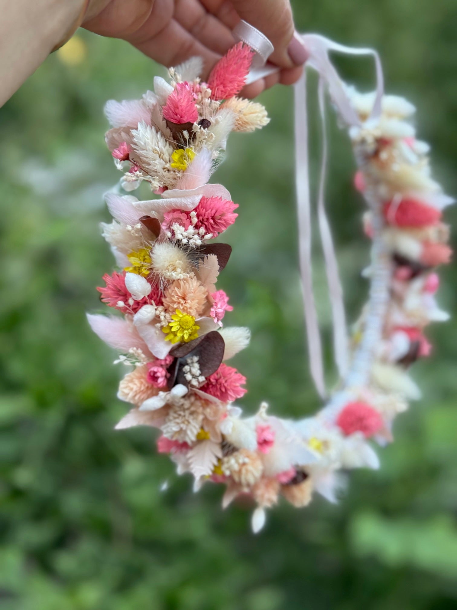 Coroniță de premiere flori prezevate roz-galben