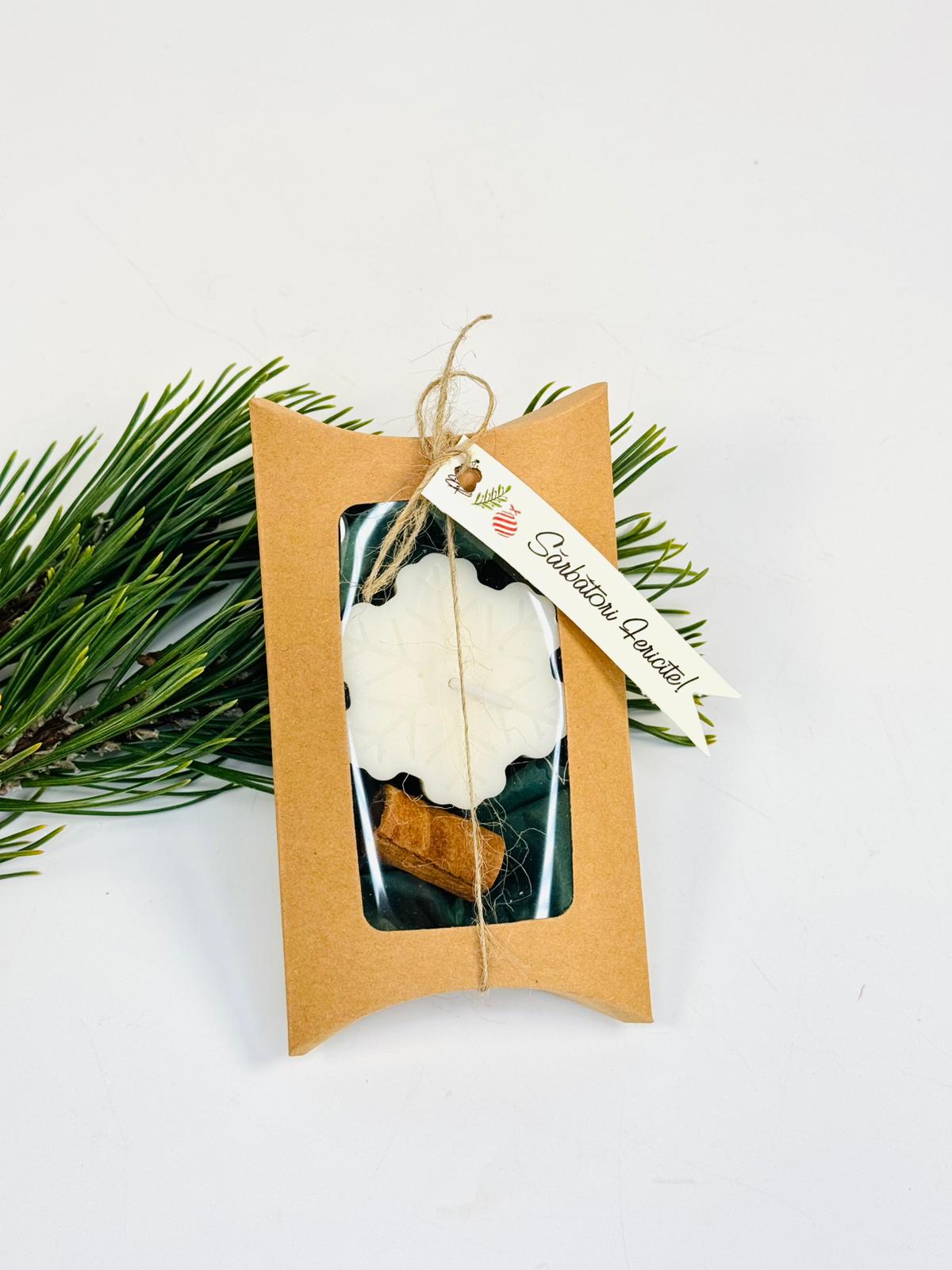 Mini lumanare parfumata din ceara de soia ornament de Craciun