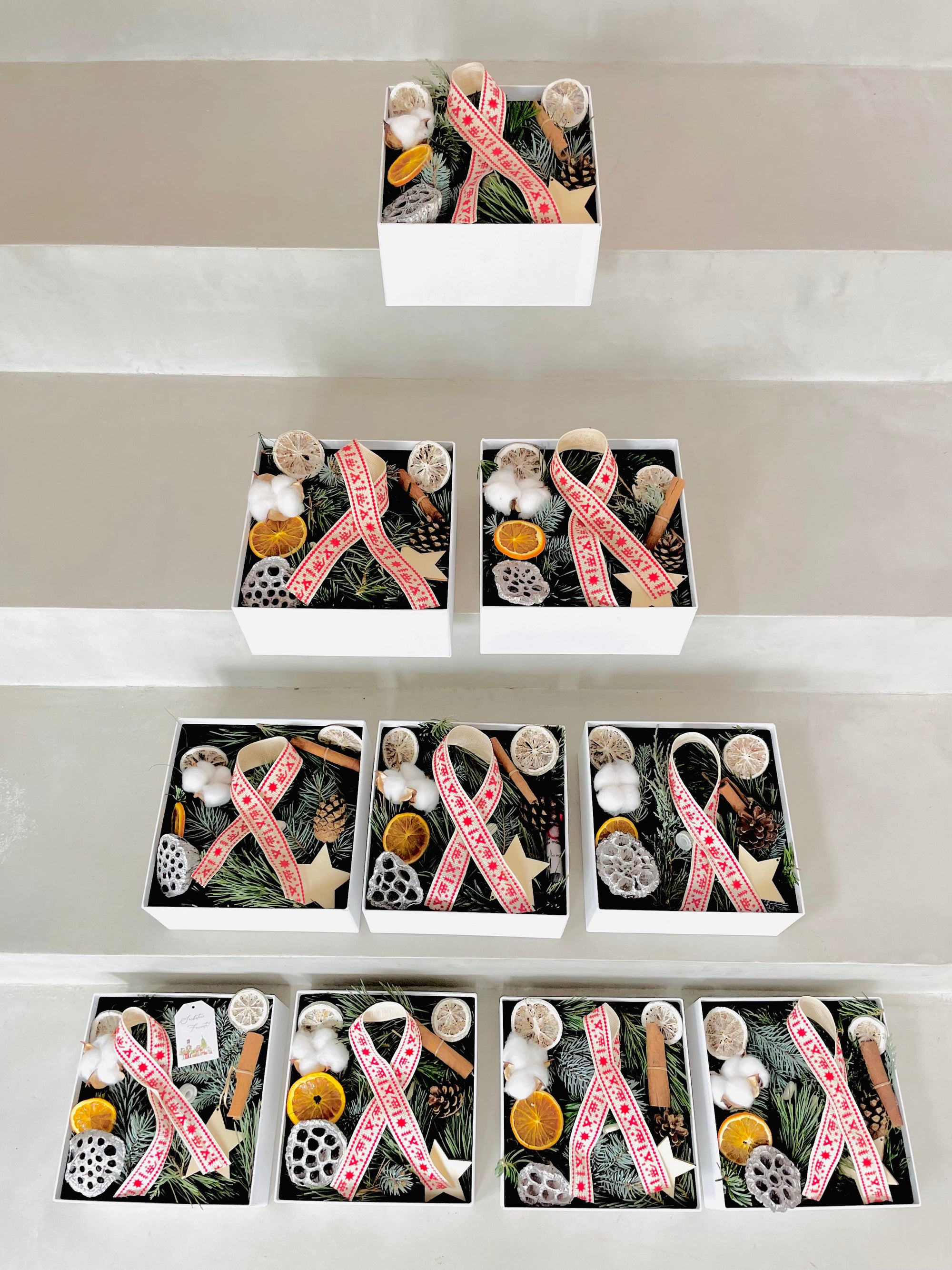 Kit de creatie pentru coronita de Craciun - lemn